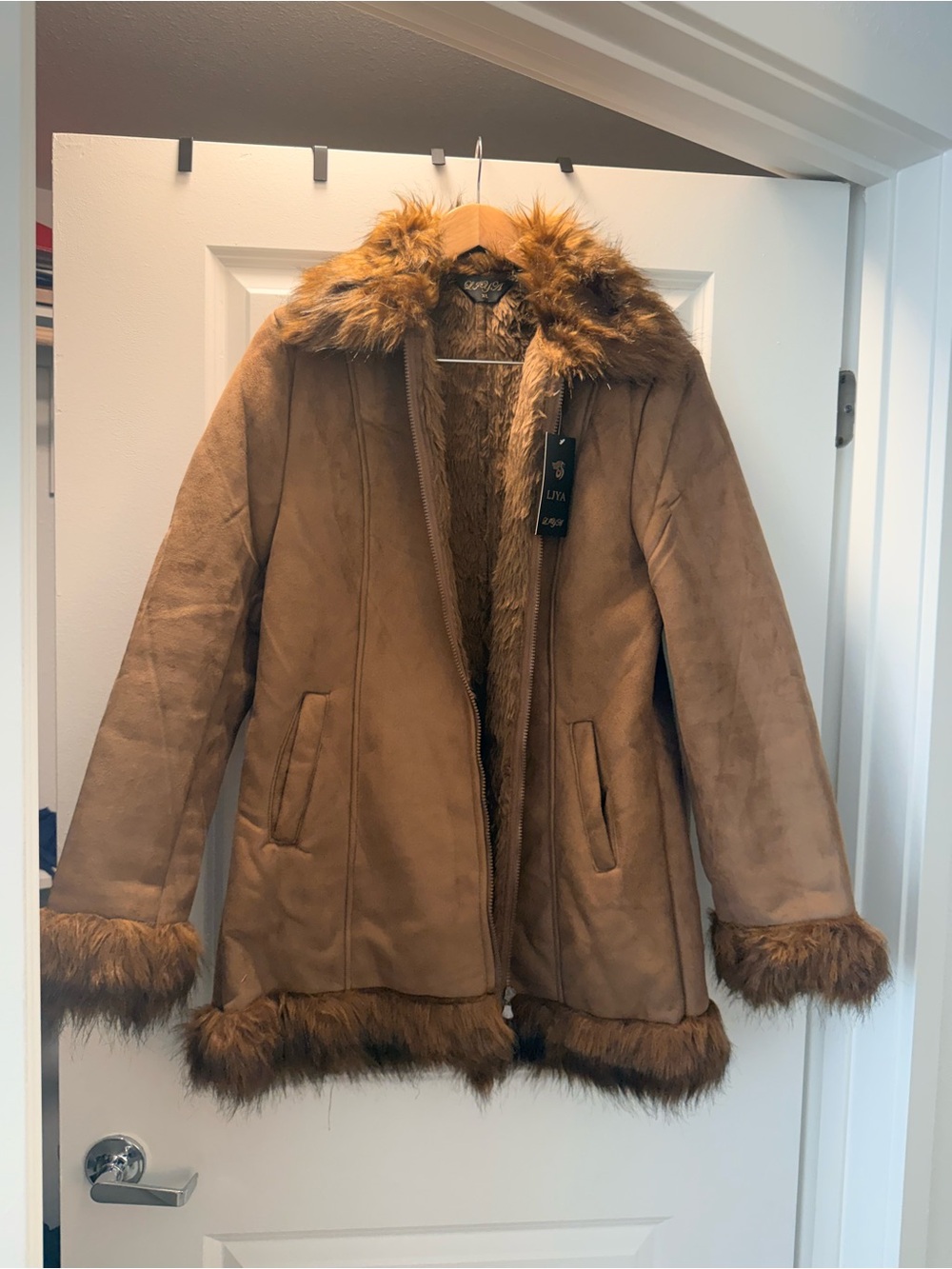 Women's Brown Faux-Suede Trench Coat with Fur Trim - Picture 7 of 7